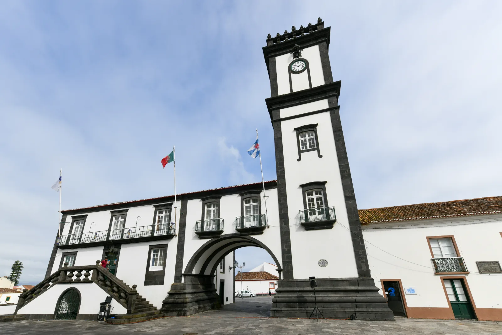 The Ponte dos Oito Arcos — the eight-arched stone bridge crossing the river through the historic centre of Ribeira Grande, São Miguel, Azores
