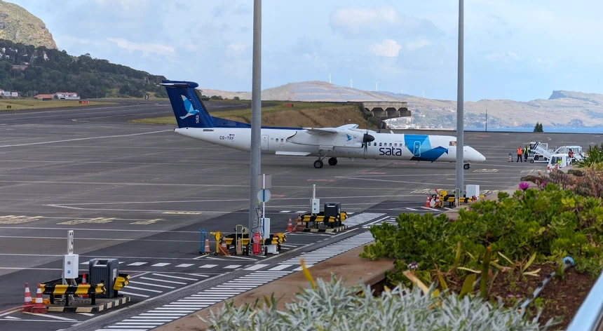 An Azores Airlines Airbus A321neo on the apron — the workhorse of SATA's long-haul fleet, in the white-and-green livery introduced with the 2015 rebrand